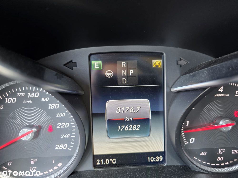 Mercedes-Benz Klasa C 200 4-Matic 9G-TRONIC - 5