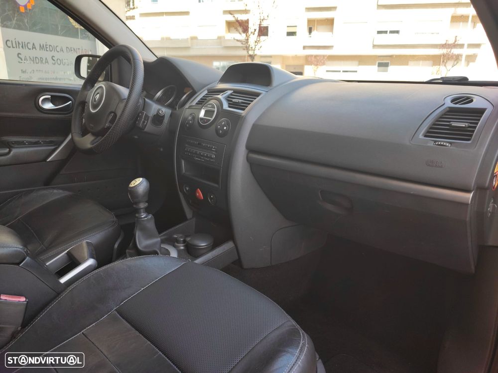 Renault Mégane Break 1.5 dCi Luxe - 21