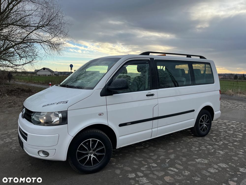 Volkswagen Caravelle - 6
