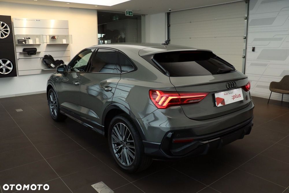 Audi Q3 - 4