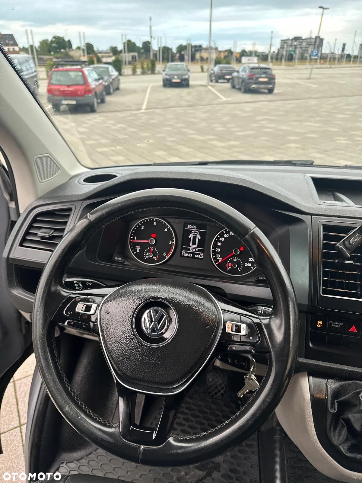 Volkswagen Transporter - 12
