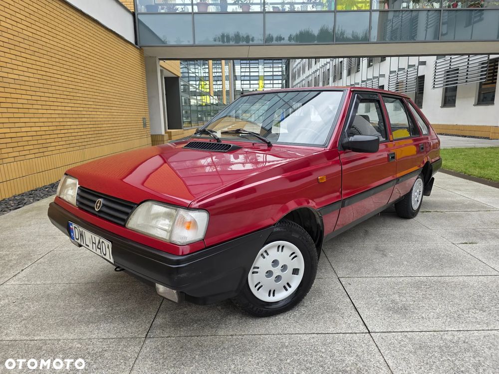 Polonez Caro - 28