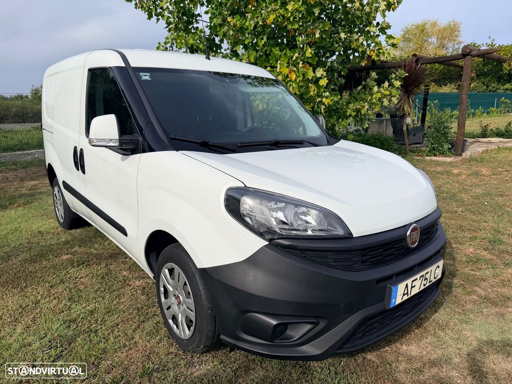 Fiat Doblo c/IVA 3 lugares - 2