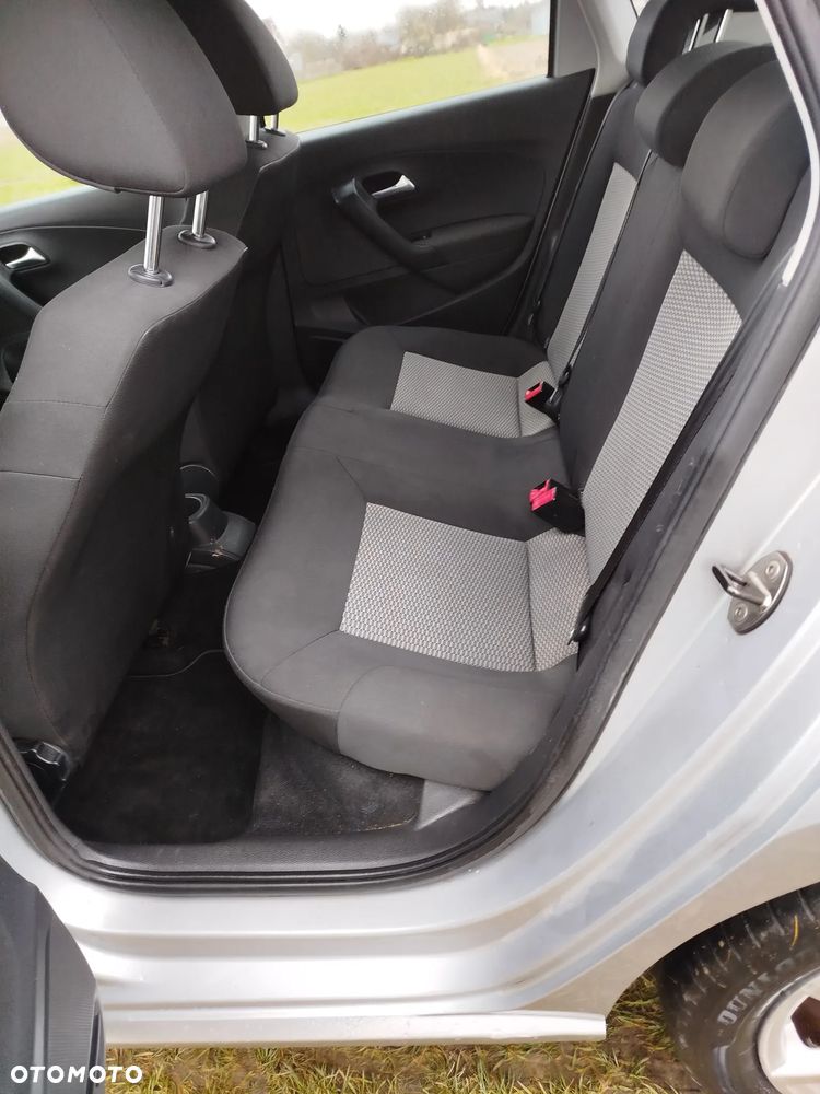 Volkswagen Polo 1.4 16V Comfortline - 20