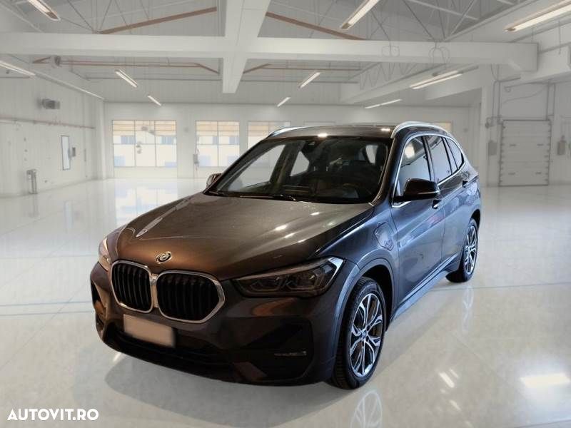 BMW X1 xDrive25e Advantage - 2