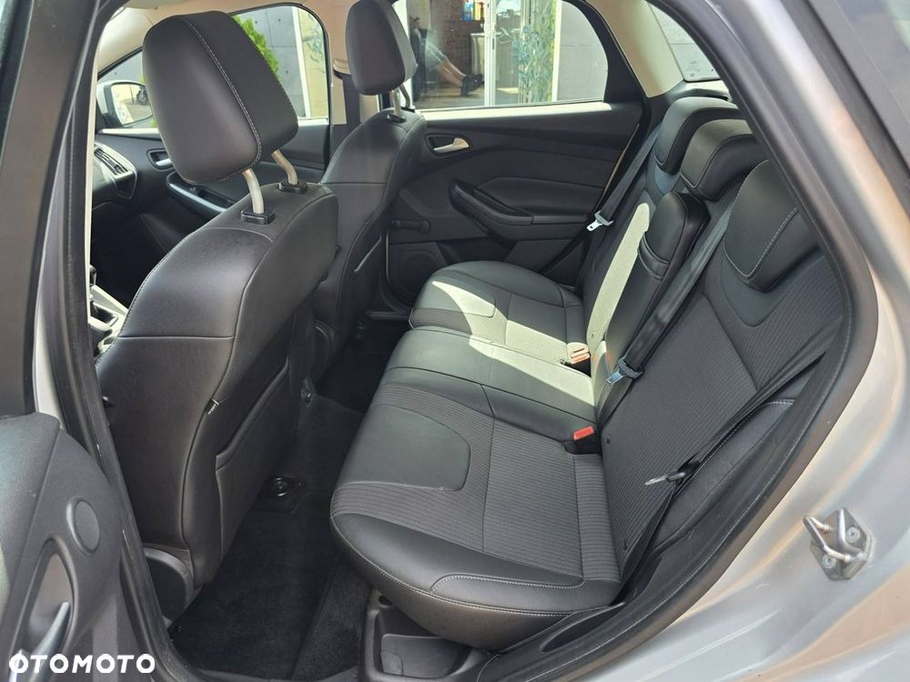 Ford Focus 1.6 TDCi DPF SYNC Edition - 24