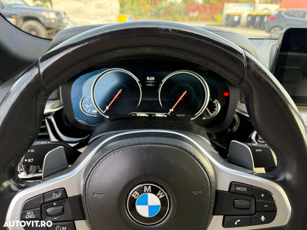 BMW Seria 5 530i xDrive Aut. M Sport Edition - 12