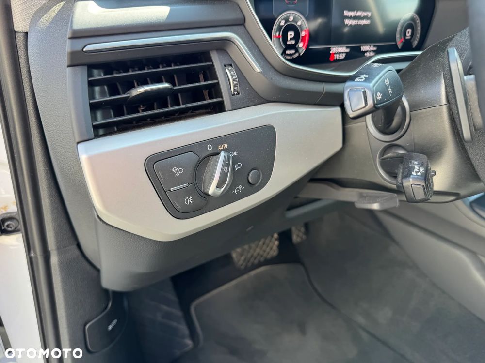 Audi A4 Avant 2.0 TDI S tronic - 31