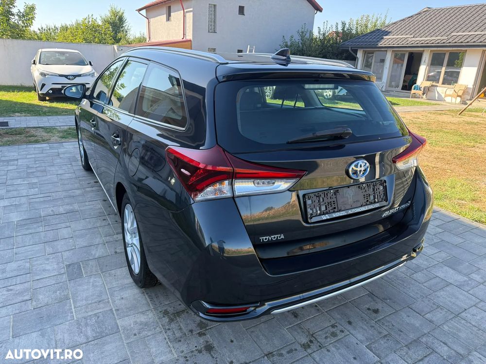 Toyota Auris - 8