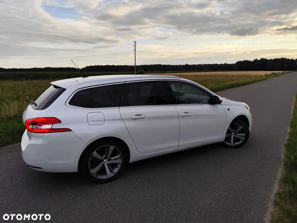 Peugeot 308 PureTech 130 GPF EAT8 Stop & Start Tech Edition - 22