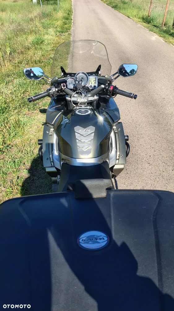 Yamaha FJR - 4