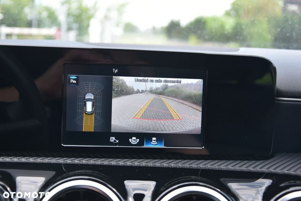 Mercedes-Benz CLA 180 d 7G-DCT - 26
