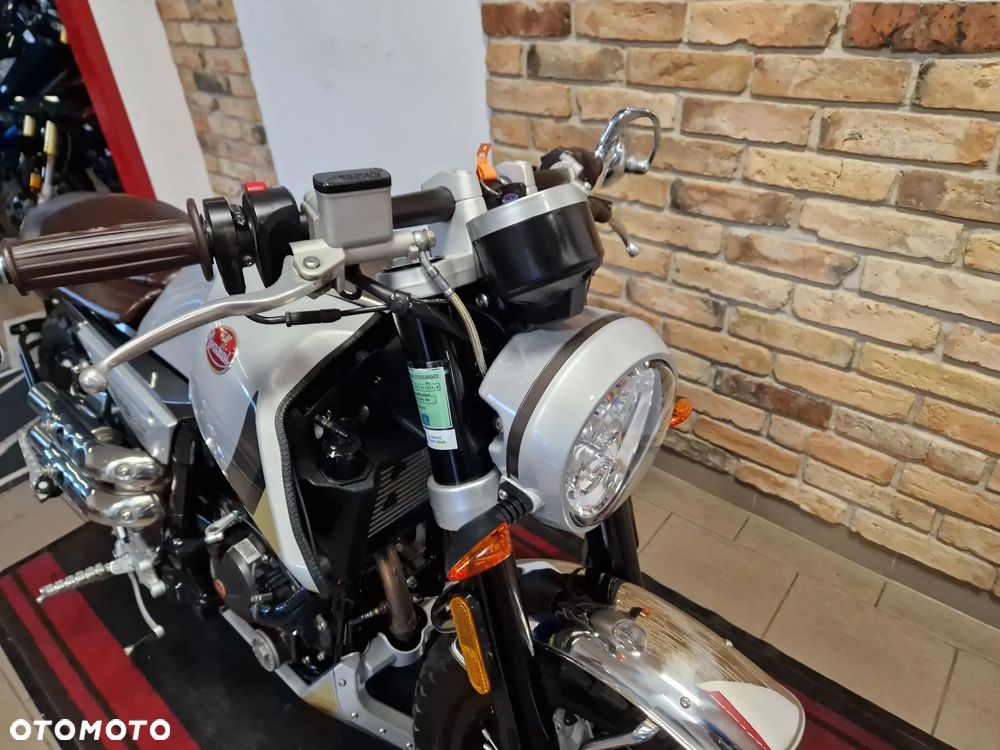 Mondial HPS 125 - 28