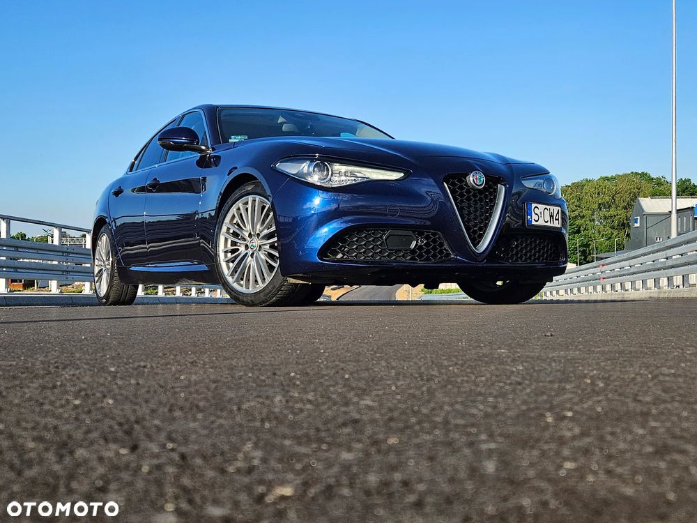 Alfa Romeo Giulia 2.0 Turbo 16V AT8 Veloce Ti - 3