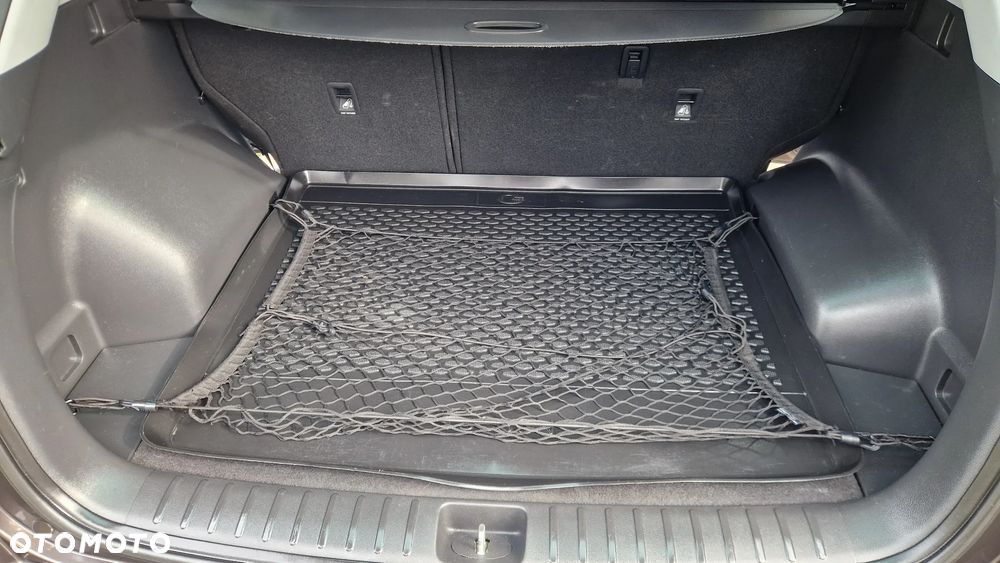 Hyundai Tucson 1.7 CRDI BlueDrive Comfort 2WD DCT - 11