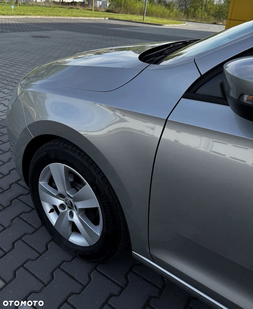 Skoda RAPID 1.0 TSI Ambition - 10