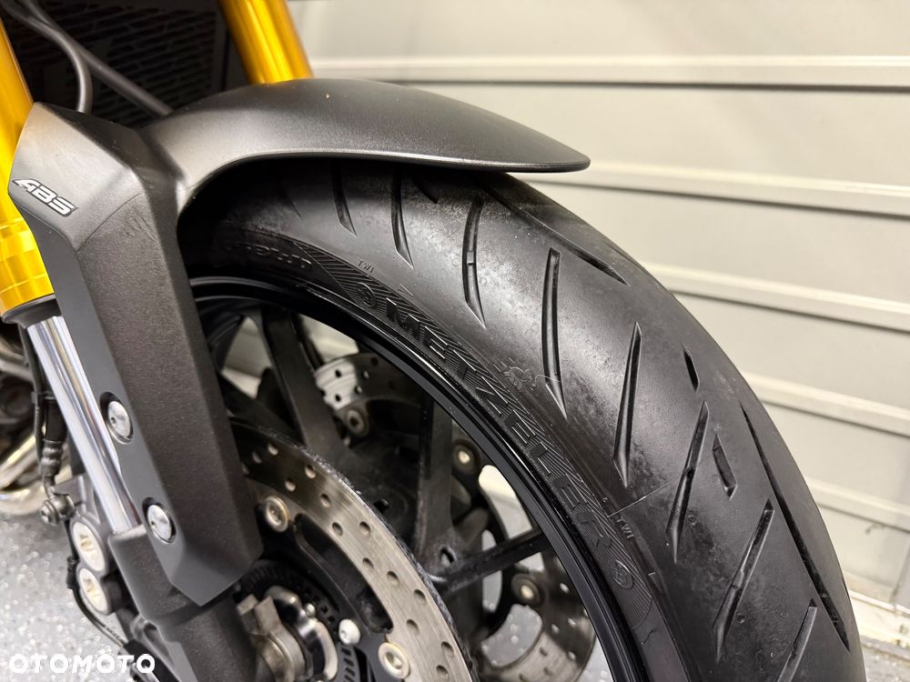 Yamaha MT - 7