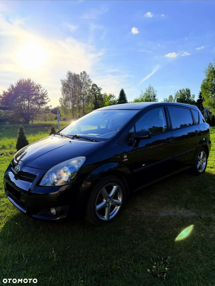 Toyota Corolla Verso 2.2 D-4D X 7os - 2