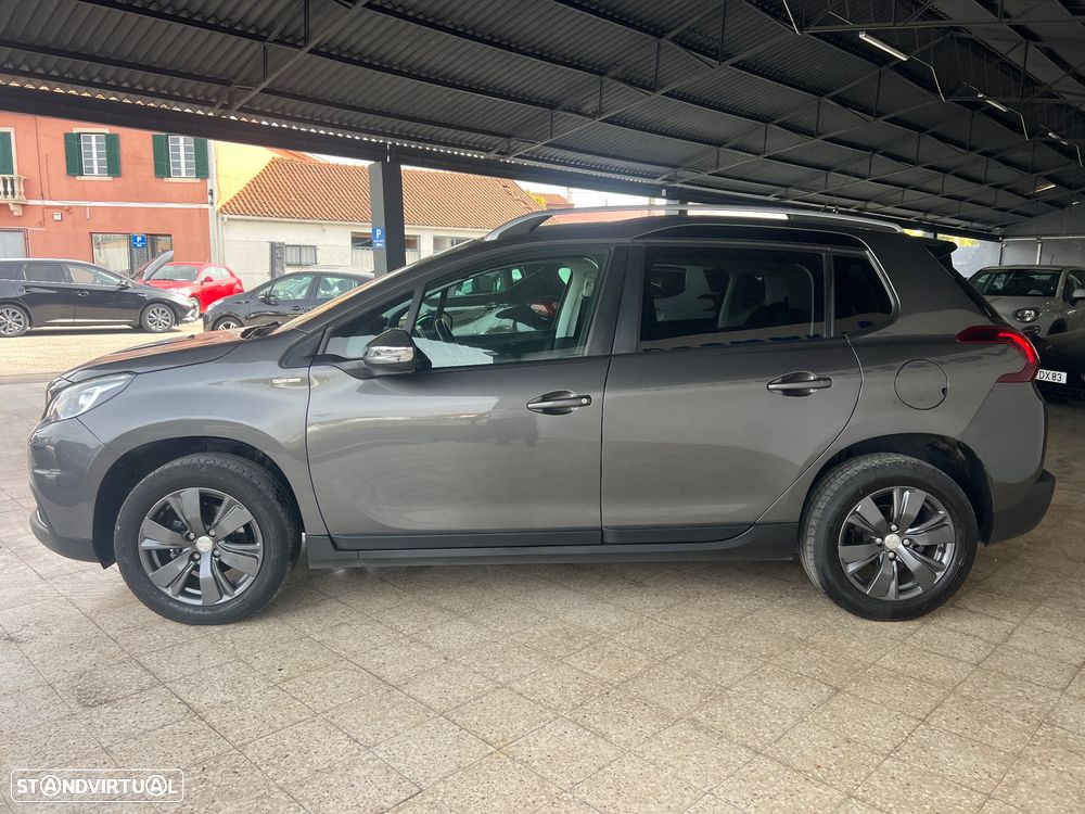 Peugeot 2008 1.2 PureTech Style - 5