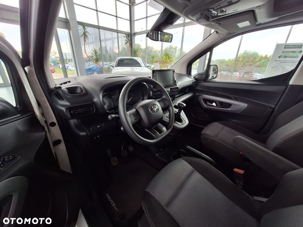 Toyota Proace City Verso 1.5 D-4D Business - 23