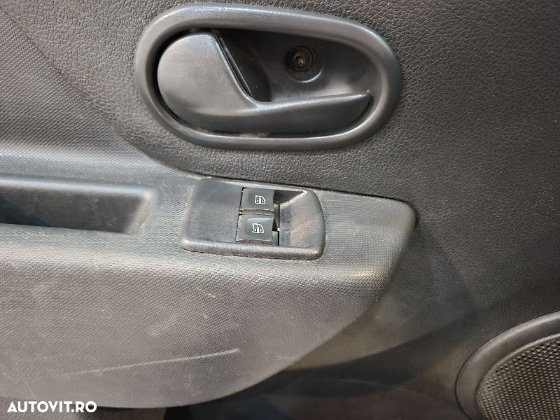 Dacia Sandero - 24