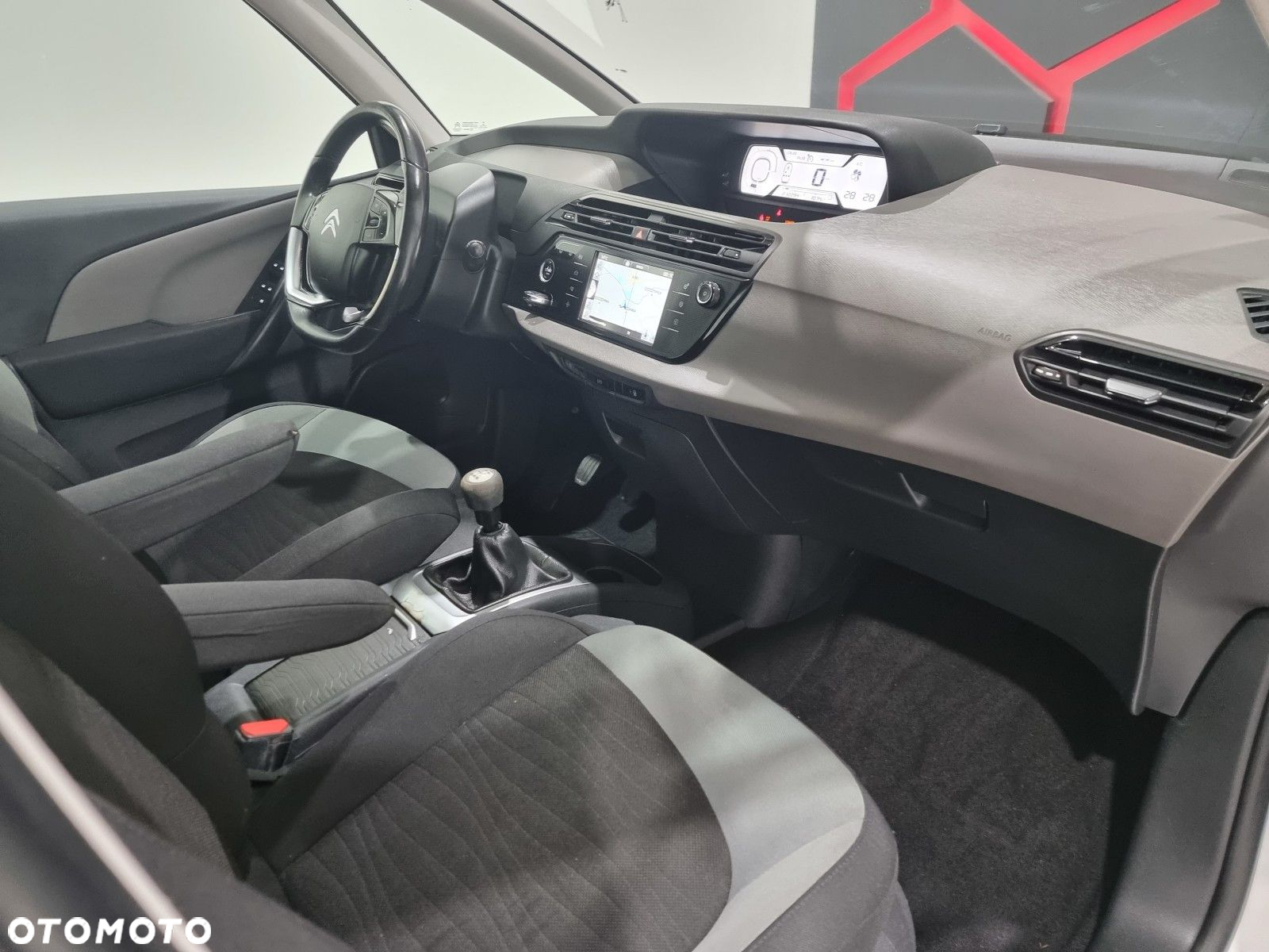 Citroën C4 Picasso - 12