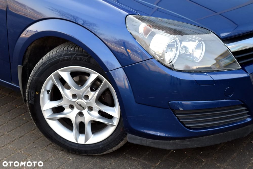 Opel Astra 1.6 Essentia - 10