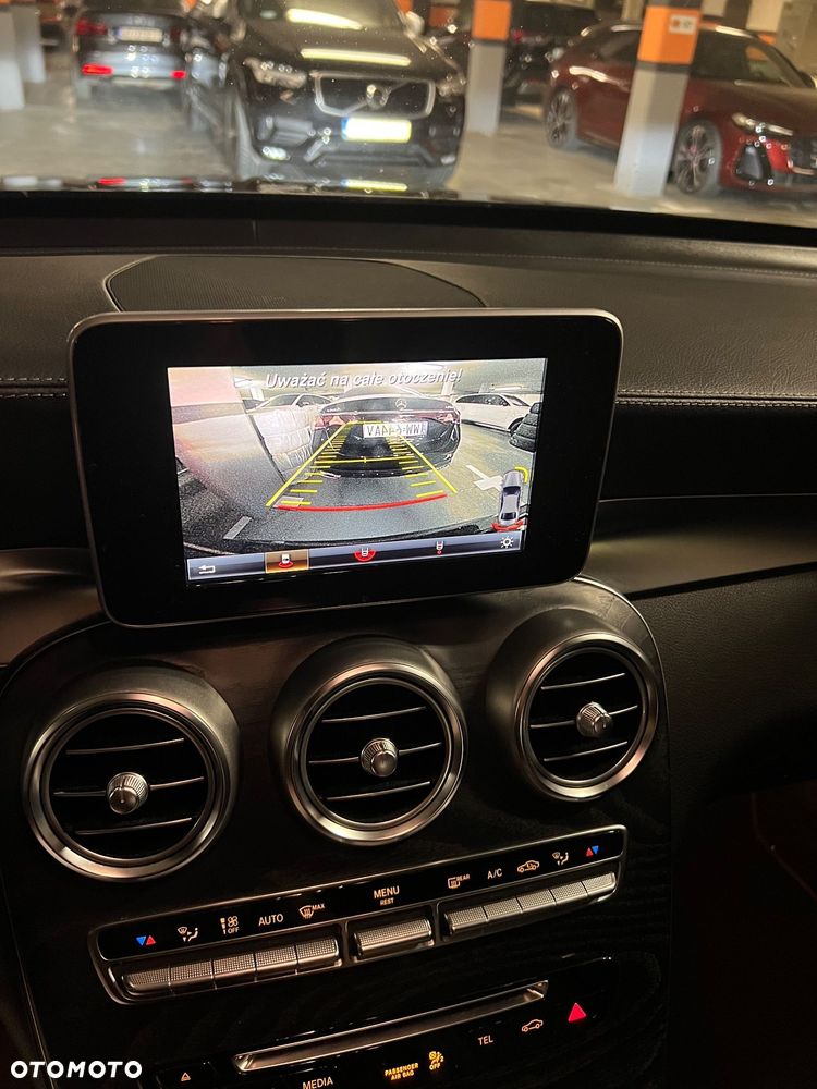 Mercedes-Benz GLC - 9