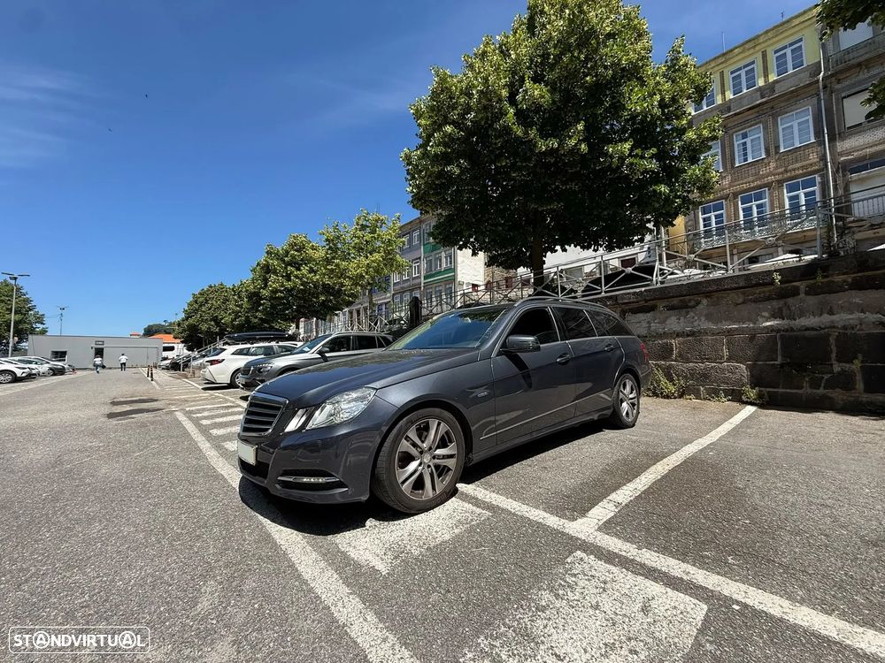 Mercedes-Benz E 220 CDi Avantgarde BlueEfficiency Auto - 2