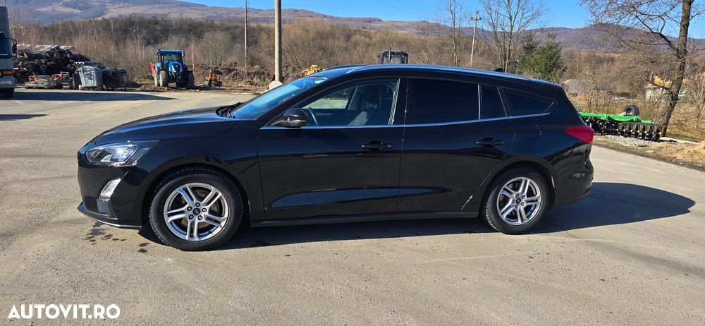 Ford Focus 1.5 EcoBlue Start-Stopp-System Aut. COOL&CONNECT - 2