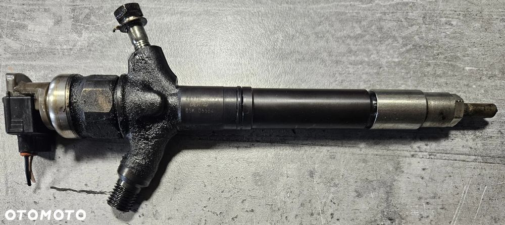 Toyota Avensis T25 T27 2.0 D4D wtryskiwacz 23670-0R030 - 4