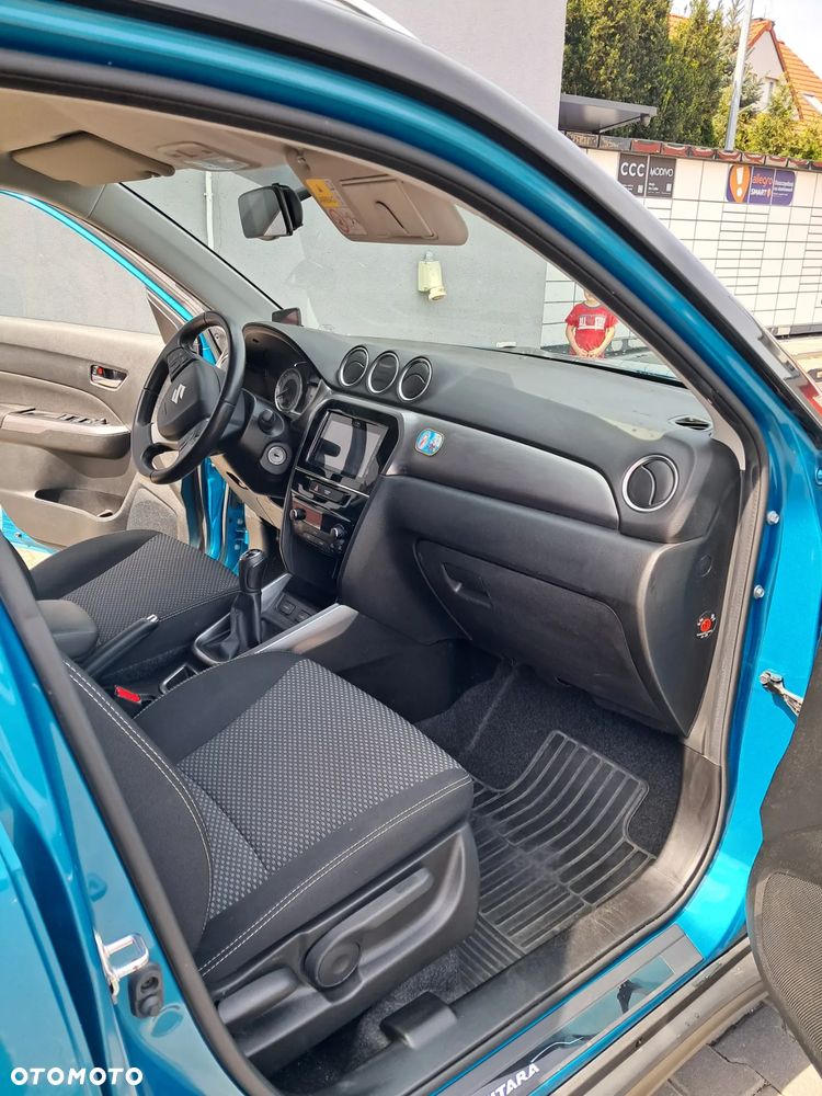 Suzuki Vitara 1.0 Boosterjet Premium 2WD - 3