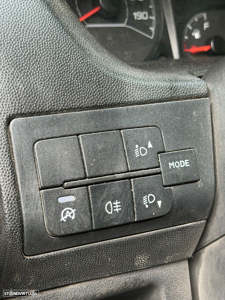 Peugeot Boxer 2.2 cabine dupla 6 lugares - 9