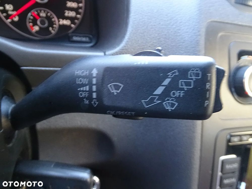 Volkswagen Caddy 1.6 (7-Si.) Edition 30 - 33