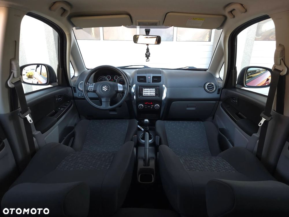 Suzuki SX4 1.6 VVT 4x4 Style - 33