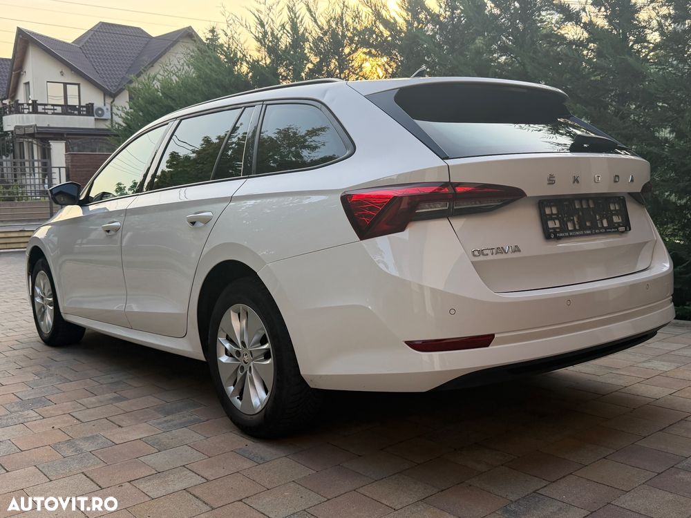 Skoda Octavia 2.0 TDI DSG Ambition - 5
