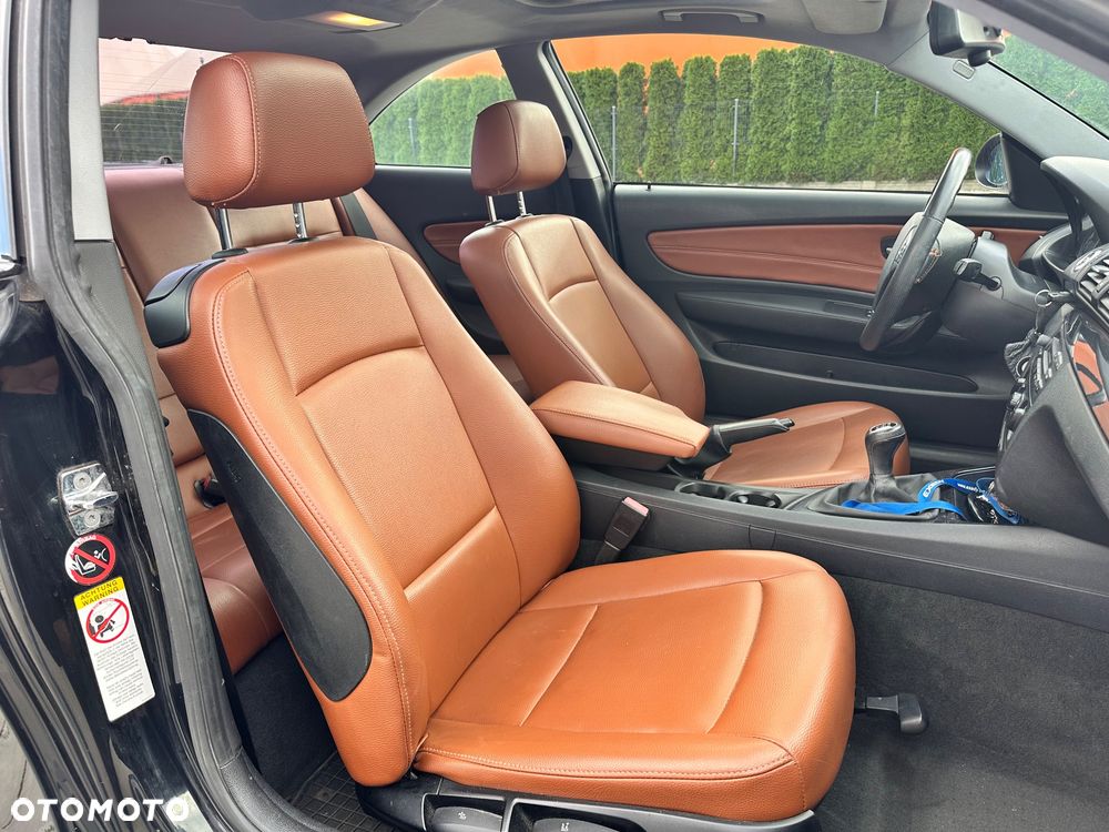 BMW Seria 1 120d - 27