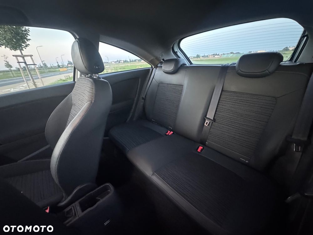 Opel Corsa 1.2 Cosmo - 19