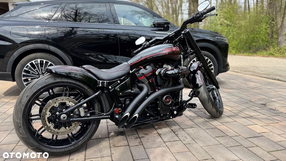 Harley-Davidson FXSB Breakout - 13
