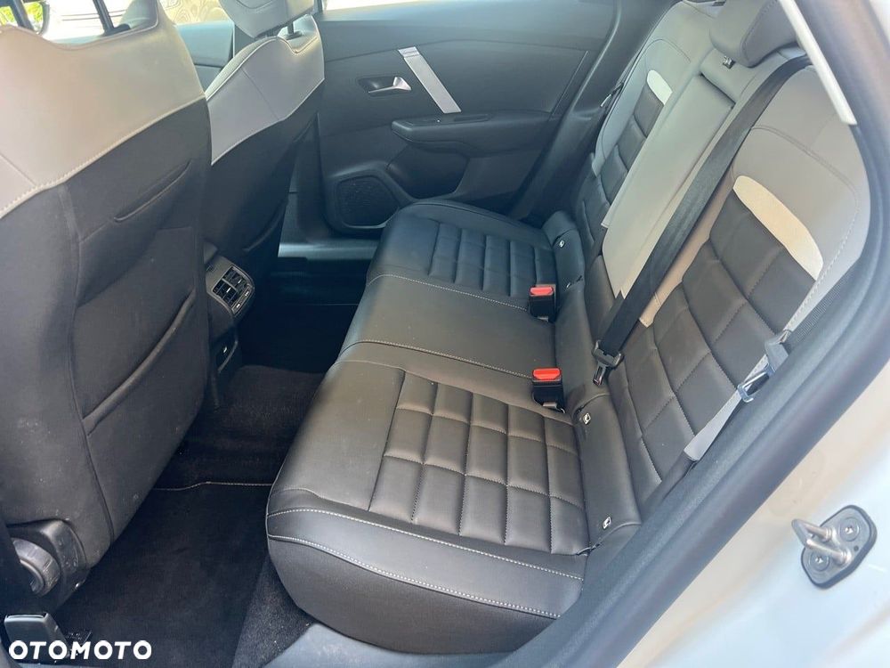 Citroën C4X 1.2 mHEV Max eDCT6 - 10