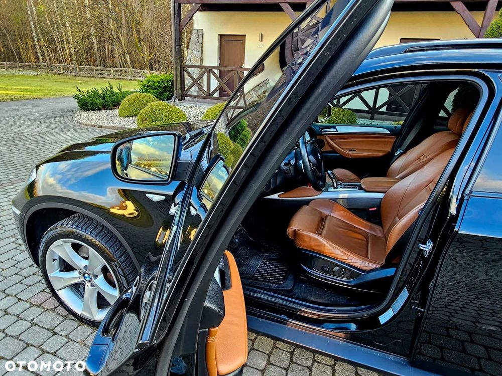BMW X6 - 24
