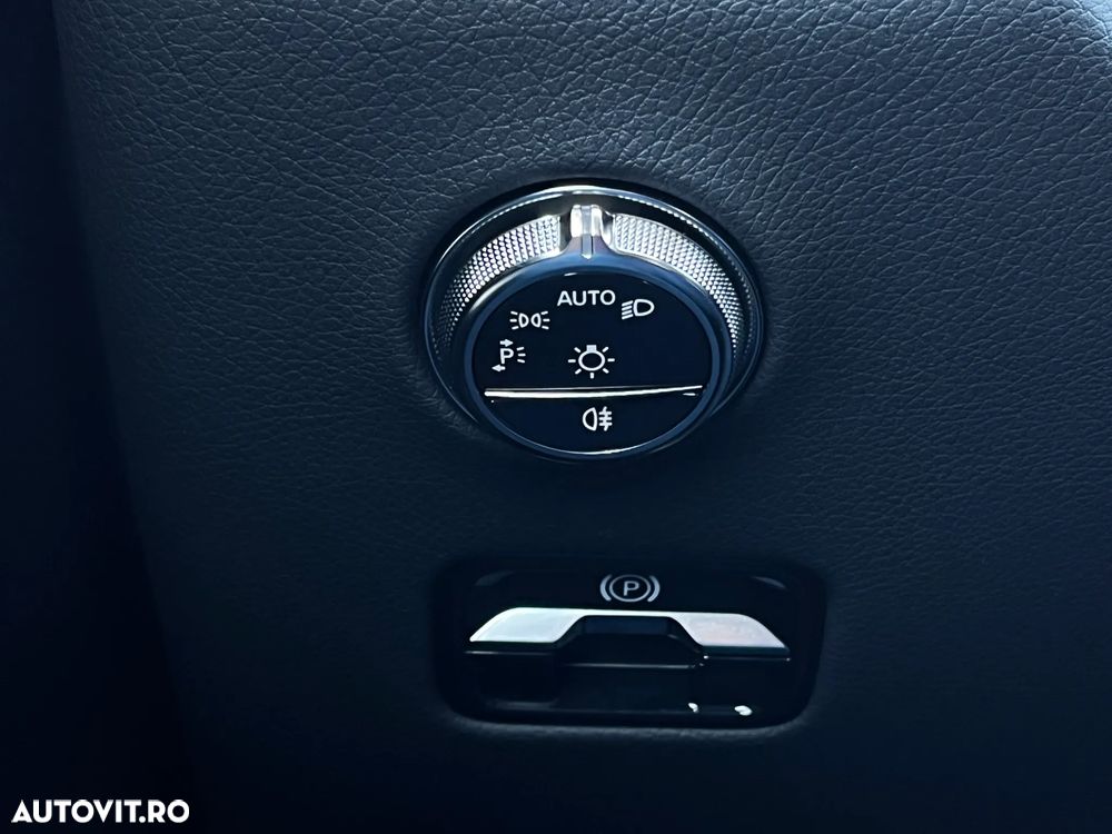 Mercedes-Benz GLC 220 d 4MATIC MHEV - 20