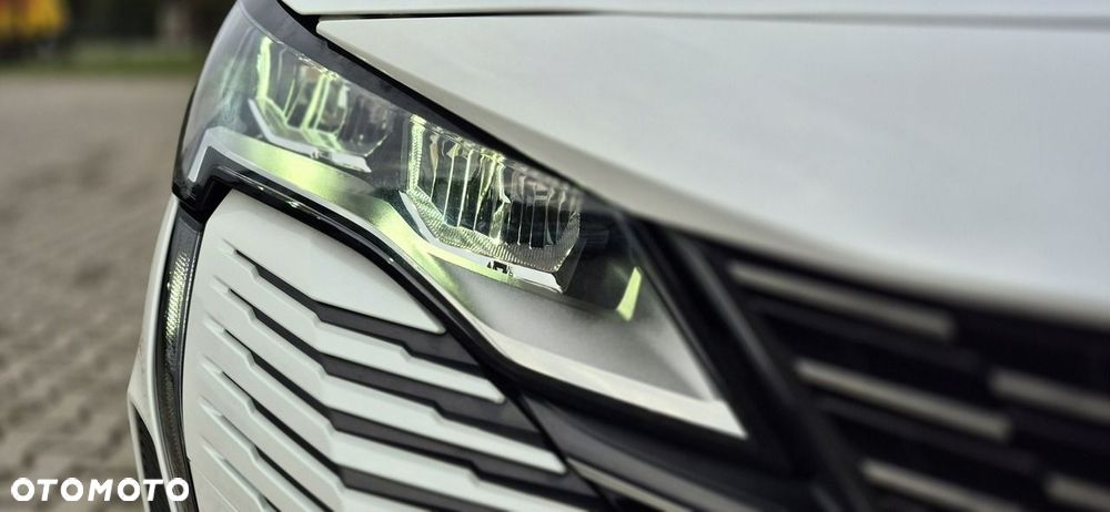Peugeot 3008 1.2 PureTech mHEV Active Pack S&S e-DCS6 - 34