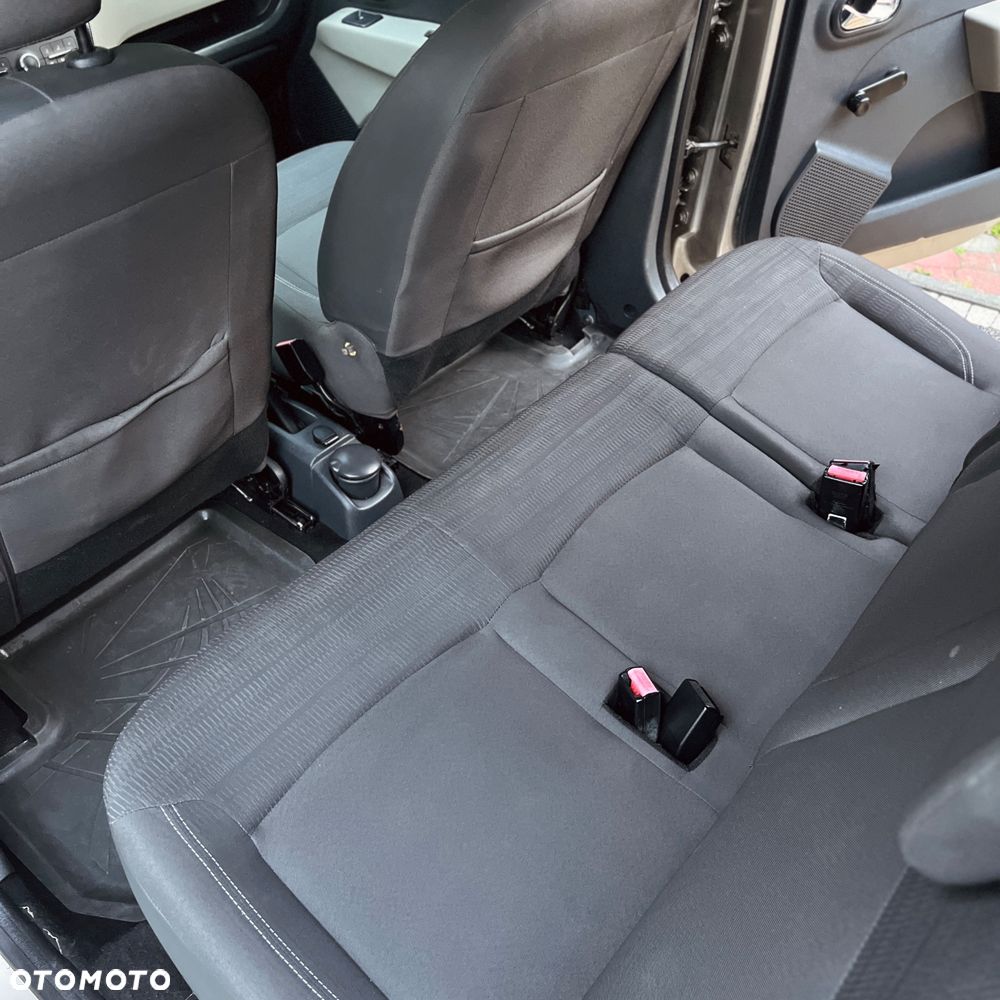 Dacia Lodgy - 15