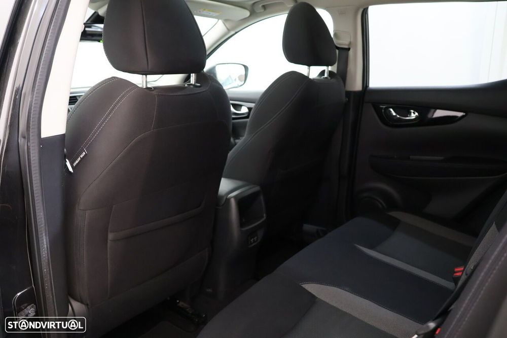 Nissan Qashqai 1.5 dCi N-Connecta - 8