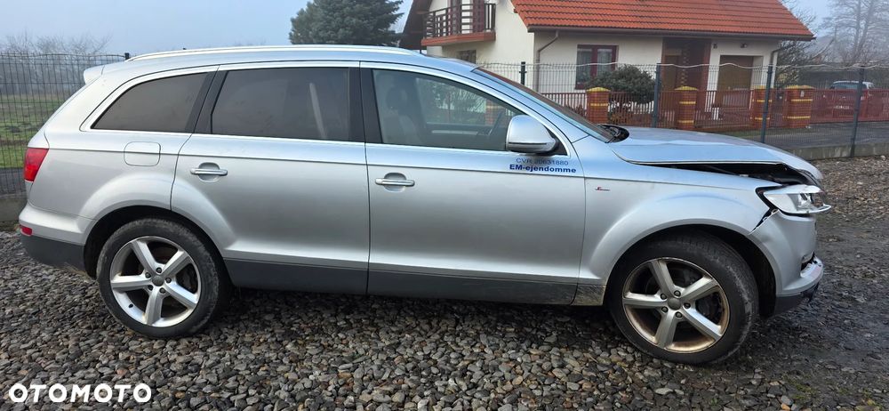 Audi Q7 - 3