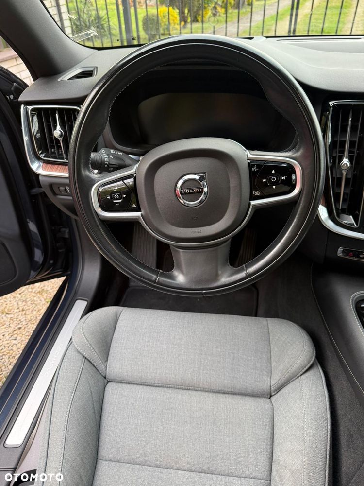 Volvo V60 T6 AWD Plug-In Hybrid Inscription - 16