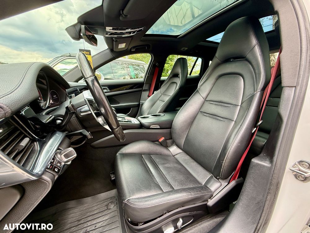 Porsche Panamera 4 - 6