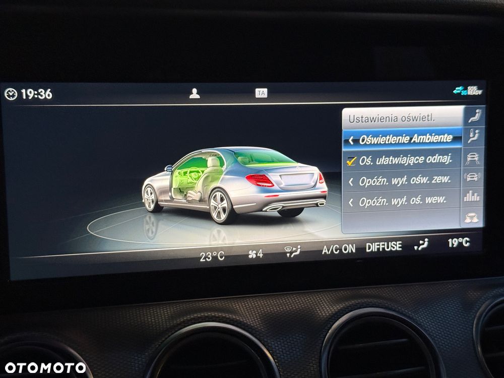 Mercedes-Benz Klasa E 220 d 4-Matic 9G-TRONIC - 18