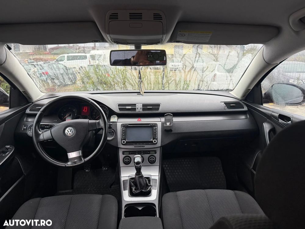 Volkswagen Passat 1.9TDI Highline - 9